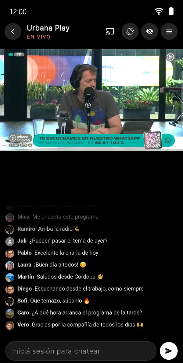 TV en vivo en la app de Urbana Play, con el chat abajo